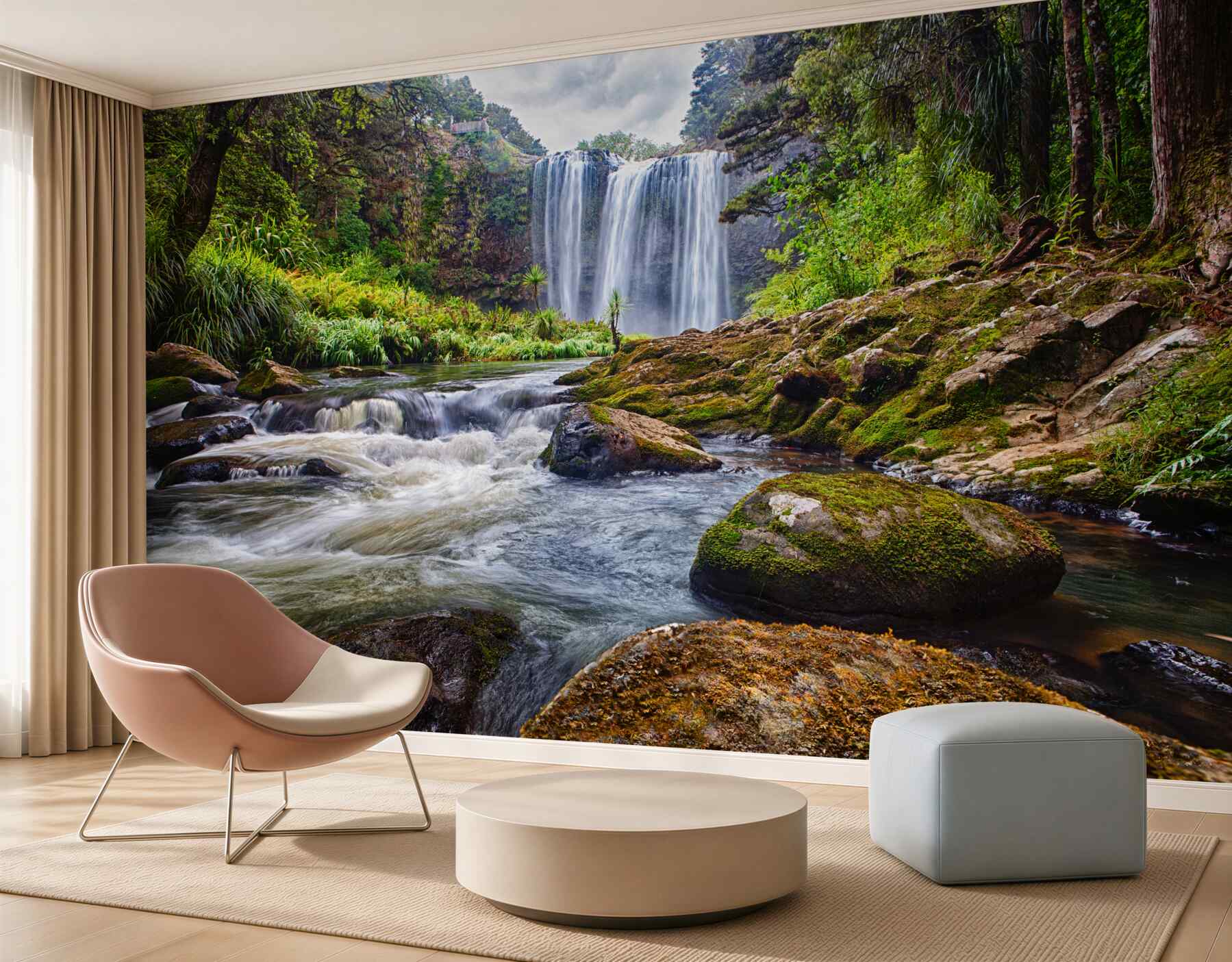 Fototapeten Wasserfall im grünen Wald